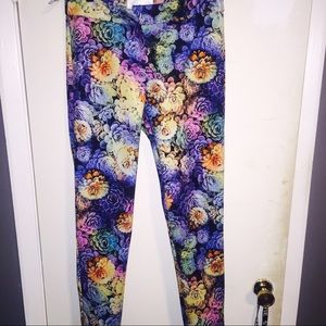 Floral print pencil ankle pants