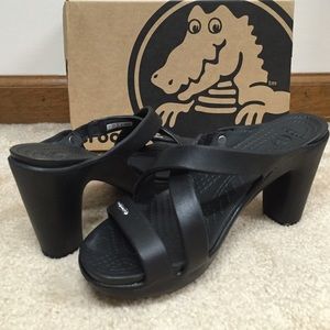 Black sandals size 6-6.5