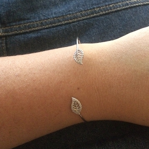 Silver leaf bangle adjustable