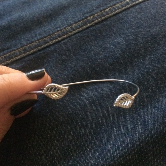Silver leaf bangle adjustable - Picture 2 of 3
