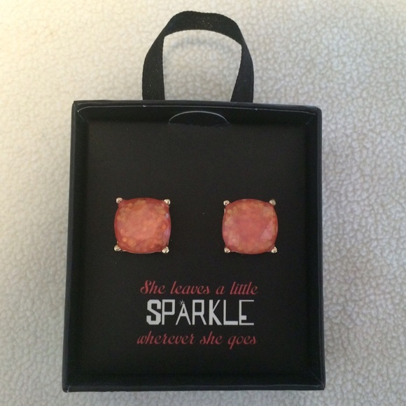 Jewelry - Peach/Pink Glitter Stud Earrings