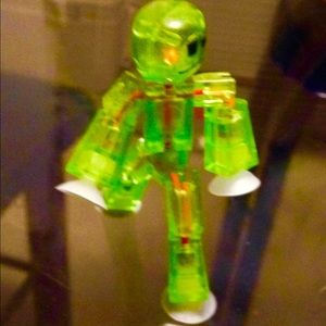 Meet your Posher, Holly