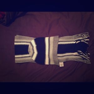 NY and Co Scarf and Hat Set