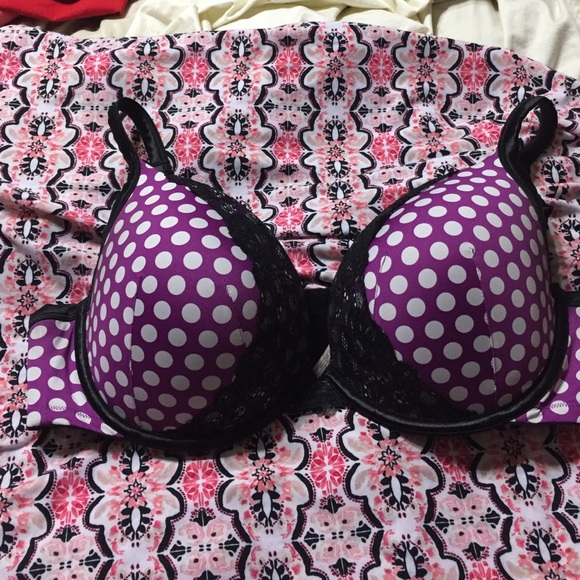 42DD Cacique Push Up Plunge Padded Bra
