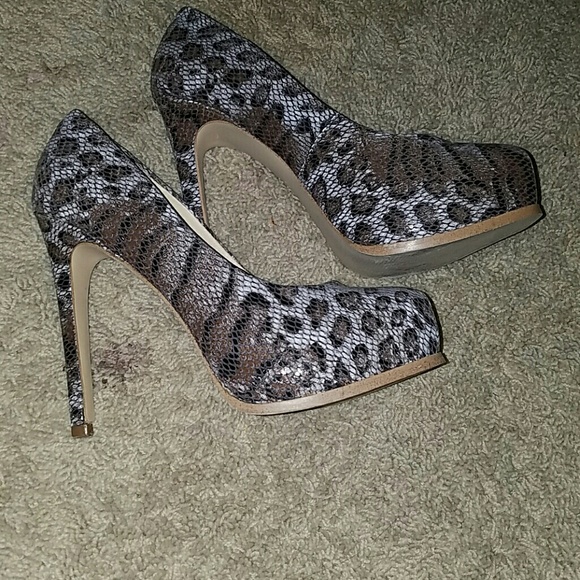 Kelsi Dagger Brooklyn LINZY pumps