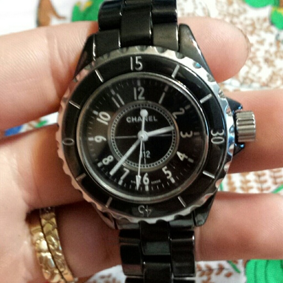 Chanel j12 watch