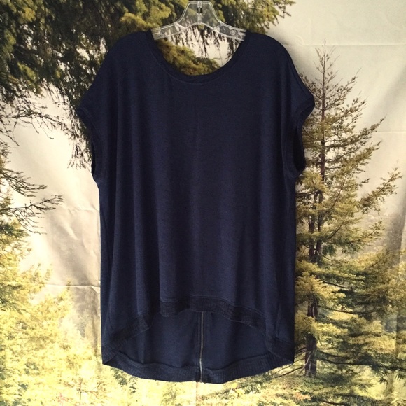 🔴SOLD🔴 Navy Blue Knit Blouse