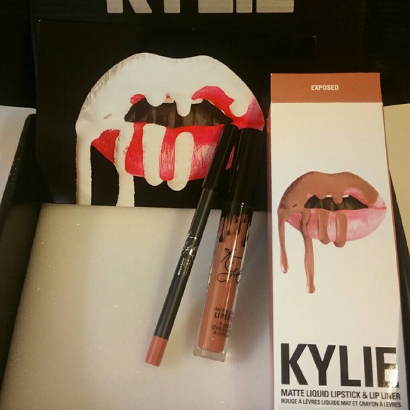 Kylie exposed lip kit