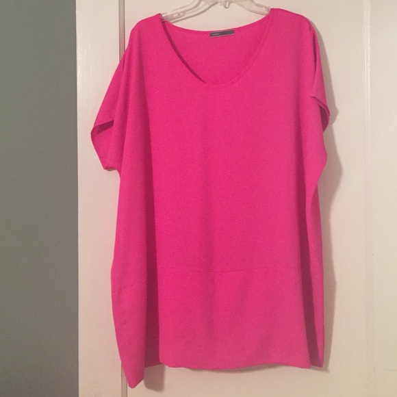Dresses & Skirts - Hot pink shift dress