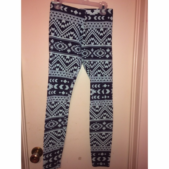 blue print leggings