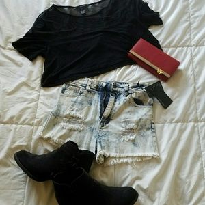 NWT Acid washed cutoff denim shorts