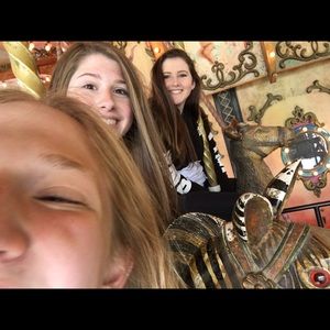 Meet your Posher, Rachel