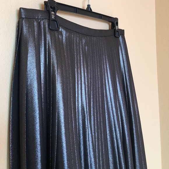 SOLD Ted Baker London Metallic Pleated Midi Skirt - Picture 3 of 4