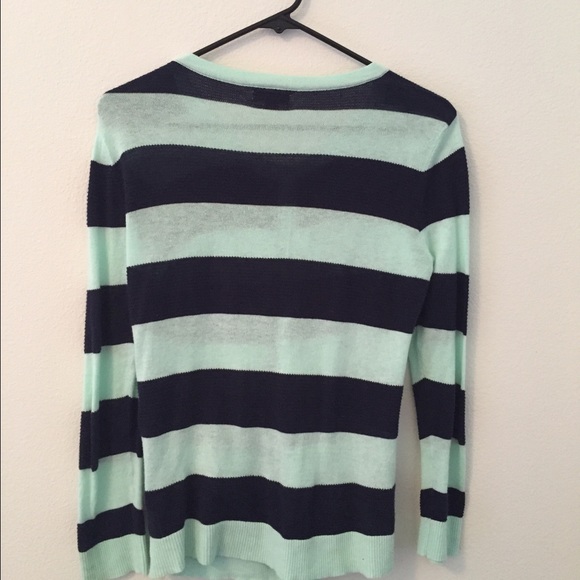 Sweater - Picture 3 of 3