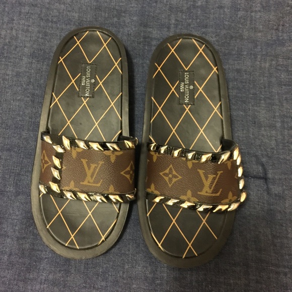 Louis Vuitton inspo slide every good quality