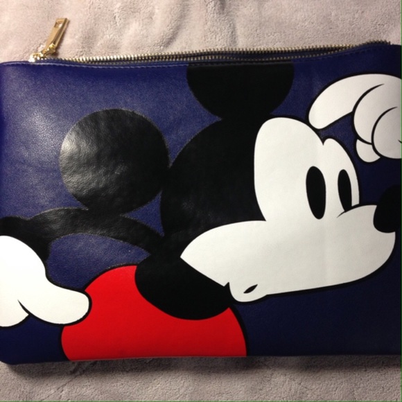 🚫Sold🚫Mickey navy clutch/bag! - Picture 2 of 4