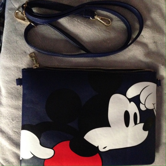 🚫Sold🚫Mickey navy clutch/bag! - Picture 3 of 4