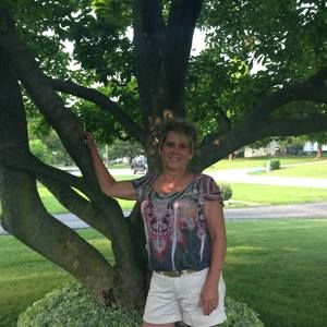 Meet your Posher, Phyllis