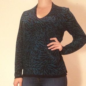 CLOSET CLOSING‼️ Dana Buchman Sweater