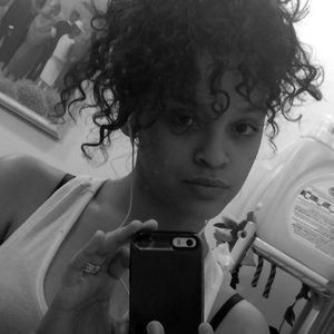 Meet your Posher, Violet