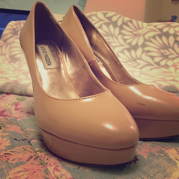 Steve Madden pumps