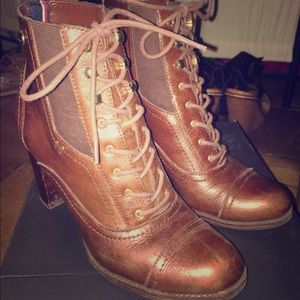 Tommy Hilfiger Felicia Bootie - 6.5