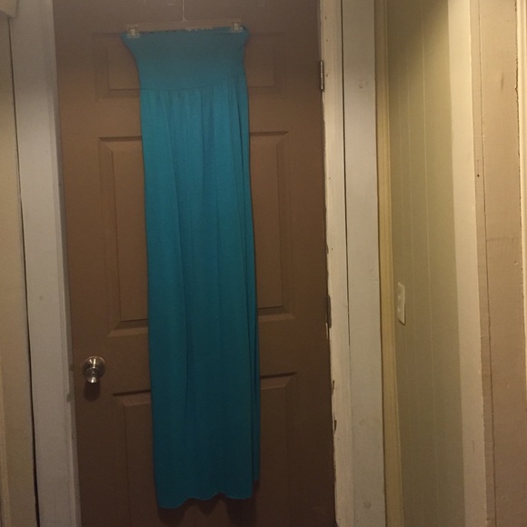 Turquoise Maxi dress size medium NWT never worn