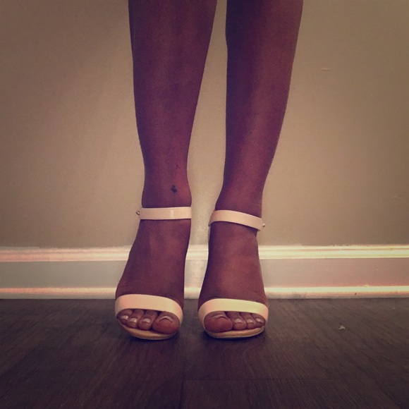 Nude Single Sole Heels