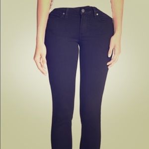 Paige Transcend Denim - Black - Size 32
