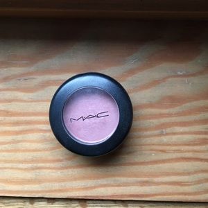 MAC Girlie eyeshadow