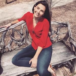 Meet your Posher, Madison