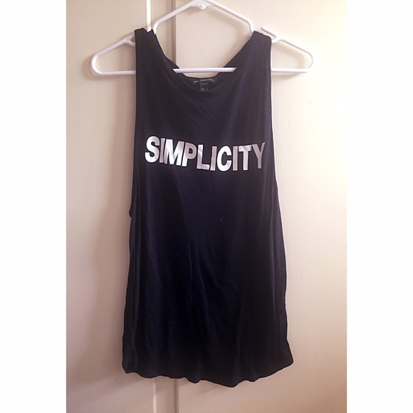 Simplicity Black Flattering Tank - Picture 1 of 1