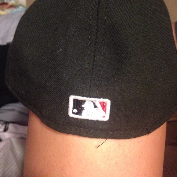 Cincinnati Reds baseball hat - Picture 3 of 3