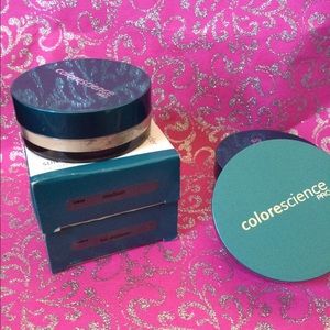 Six Colorescience mineral powder for @yobarber
