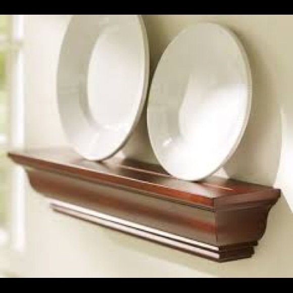 Potterybarn Crown Ledge - 2 ft