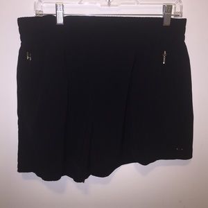 🔵Black dress shorts with zipper pockets