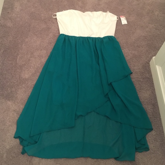 NWT Deb Dress
