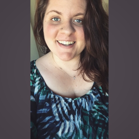 Meet your Posher, Kylee - Picture 1 of 1