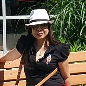 Meet your Posher, Maria victoria