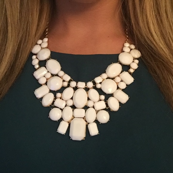 White Chunky Necklace