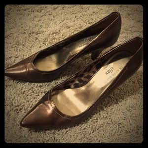 Anne Klein heeled pumps