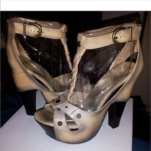 Jessica Simpson Thais platform heels