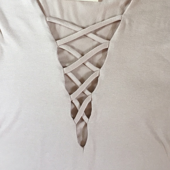 Last One • Super Soft Criss Cross Bodysuit - Picture 2 of 3