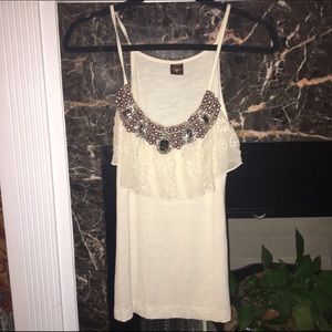 Language beaded tank