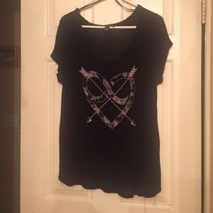 Black blouse with heart and spears