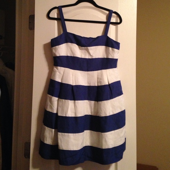 LOFT Dresses & Skirts - NWT White and Blue Striped Dress. Size 6 petite.
