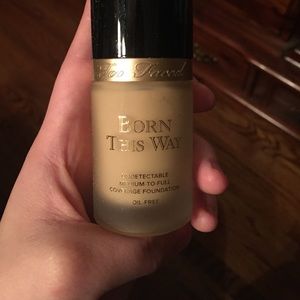 Too Faced Born This Way Foundation in "Ivory"