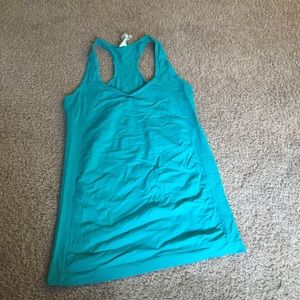 Athletic tank top