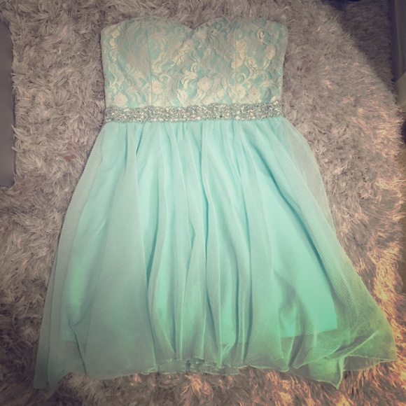Mint/Seafoam Green Dress