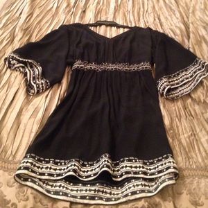 Dress front same as back v-neckline